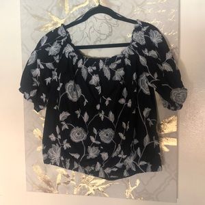 Off the shoulder Crop top